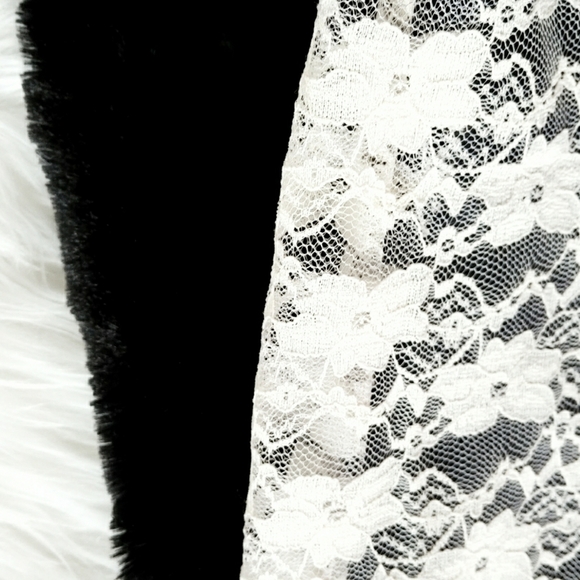 Lace & Plush Faux Fur Double Sided Infinity Scarf - Picture 3 of 6